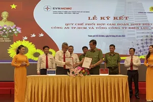 Công an TPHCM ký kết phối hợp bảo vệ an toàn lưới điện