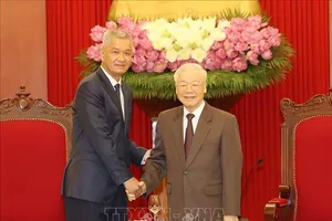 Tổng Bí thư Nguyễn Phú Trọng tiếp đồng chí Anouphap Tounalom,  Bí thư Trung ương Đảng Nhân dân Cách mạng Lào, Bí thư Thành ủy,  Chủ tịch HĐND thủ đô Viêng Chăn (Lào), thăm và làm việc tại Việt Nam