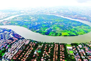 Dự án đô thị Bình Quới - Thanh Đa (TPHCM) bị treo  ảnh hưởng đến hàng ngàn hộ dân. Ảnh: HOÀNG HÙNG