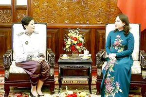 Quyền Chủ tịch nước Võ Thị Ánh Xuân tiếp Đại sứ Vương quốc Campuchia Chea Kimtha. Ảnh: TTXVN