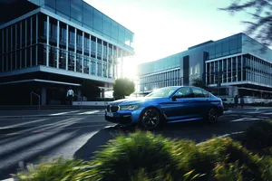 Ưu đãi giá lên đến 50% lệ phí trước bạ cho các mẫu xe BMW 