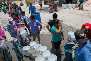 Mexico City thiếu nước trầm trọng