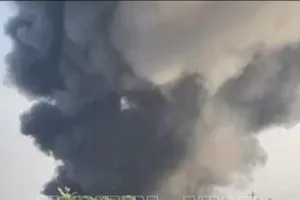 Cháy lớn tại xưởng thu mua vật liệu ở Bình Dương