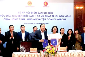 Nghi thức ký kết biên bản ghi nhớ hợp tác toàn diện nhằm thúc đẩy chuyển đổi xanh, chuyển đổi số