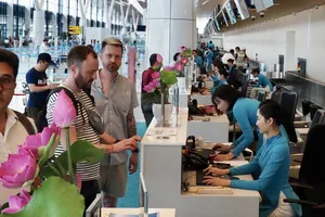 Đường vào nhà ga T3, sân bay Tân Sơn Nhất: Chưa quen, dễ bị lạc