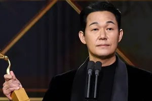 Tài tử Park Sung Woong sẽ đến Việt Nam tham dự liên hoan phim