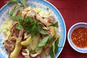 Đặc sản cơm gà Tuy Hòa