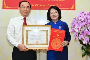 TPHCM: 5.151 đảng viên được trao tặng Huy hiệu Đảng 