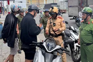 Phường Thuận Giao (TPHCM): Ra quân đợt cao điểm xử lý vi phạm giao thông 