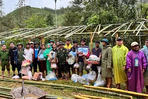 Lực lượng chính quyền xã đã tiếp cận được thôn Atếêp 