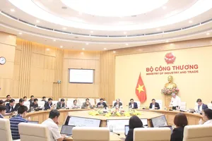 Quang cảnh cuộc họp của Tổ soạn thảo, ngày 27-11