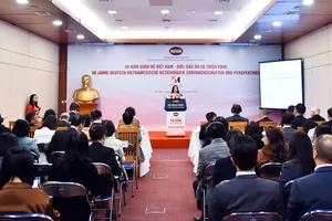 Tọa đàm trực tiếp và trực tuyến kỷ niệm 50 năm thiết lập quan hệ ngoại giao Việt Nam - Đức.