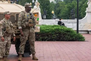 THX: Các thành viên Lực lượng Vệ binh Quốc gia Mỹ tuần tra tại thủ đô Washington D.C