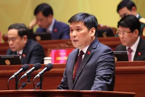 Đồng chí Nguyễn Thanh Bình, Phó Trưởng Ban Tổ chức Trung ương trình bày tham luận. Ảnh: VIẾT CHUNG