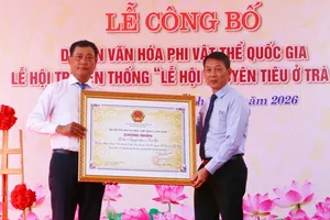 Trao Quyết định đưa “Lễ hội Nguyên tiêu ở Trà Cú” vào Danh mục Di sản văn hóa phi vật thể quốc gia