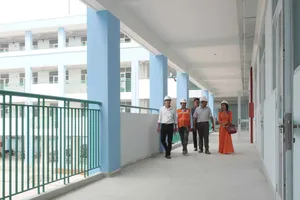 Đảm bảo mọi học sinh đều được học trường công gần nhà
