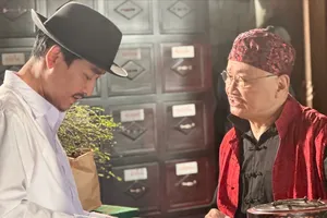 Hứa Vĩ Văn đóng phim về tình báo