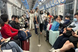 TPHCM: Tặng vé đi metro cho người có hoàn cảnh khó khăn