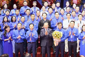Ra mắt Ban Chấp hành Trung ương Đoàn khóa XIII. Ảnh: QUANG PHÚC.