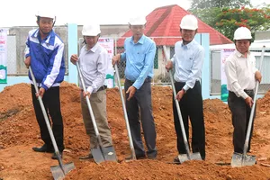 Báo SGGP thắp sáng ước mơ công nghệ cho học sinh vùng cao Lâm Đồng
