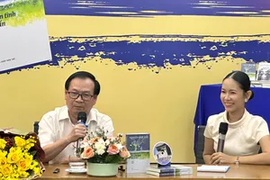 Nhà văn Nguyễn Nhật Ánh tại buổi ra mắt sách "Chuyện tình thị trấn". Ảnh: HỒ SƠN
