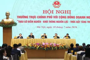 Thủ tướng Lê Minh Hưng chủ trì Hội nghị Thường trực Chính phủ với cộng đồng doanh nghiệp. Ảnh: VIẾT CHUNG