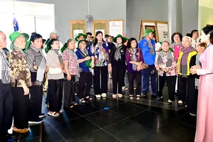 Những đóa sen bất tử nơi “địa ngục trần gian”