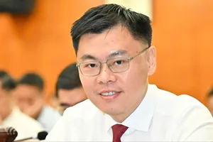 Đồng chí Trương Minh Huy Vũ được giới thiệu bầu giữ chức Phó Chủ tịch UBND TPHCM