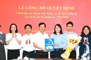 Đảng ủy HĐND TPHCM công bố quyết định thành lập 6 chi bộ 