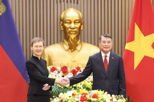 Thủ tướng Lê Minh Hưng và Thủ tướng Công quốc Liechtenstein Brigitte Haas. Ảnh QUANG PHÚC