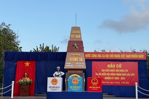 为选举服务的投票箱准备就绪。