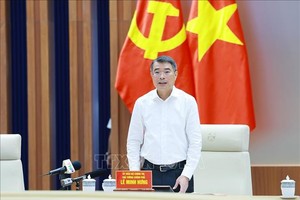 越南政府总理黎明兴会上致辞。