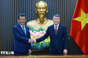 越南政府总理黎明兴会见印度外交部国务部长帕比特拉•玛格丽塔。图自越通社