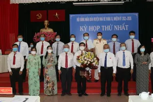 Đồng chí Triệu Đỗ Hồng Phước tái đắc cử Chủ tịch UBND huyện Nhà Bè  ​