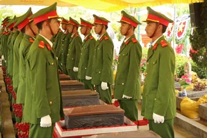 Trang nghiêm lễ truy điệu và an táng 13 liệt sĩ hy sinh tại Câu Nhi