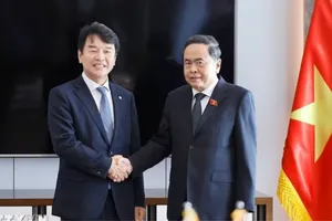 Chủ tịch Quốc hội Trần Thanh Mẫn tiếp Chủ tịch Nhóm Nghị sĩ Hữu nghị Hàn Quốc-Việt Nam Moon Jin Seok. Ảnh: TTXVN