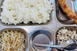 Hà Nội: Từng bước chuyên nghiệp hóa việc tổ chức, quản lý bữa ăn bán trú