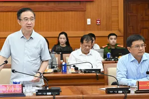 Phó Bí thư Thành ủy TPHCM phát biểu kết luận buổi làm việc. Ảnh: VIỆT DŨNG