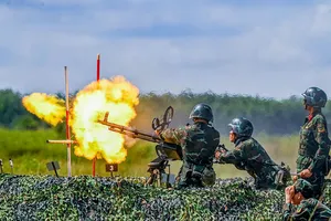 Diễn tập bắn đạn thật ngày lẫn đêm, hoàn thiện thế trận phòng không liên hoàn