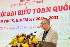 Họa sĩ Đào Quốc Huy làm Chủ tịch Hội Mỹ thuật Việt Nam khóa X. Ảnh: PHƯƠNG LAN