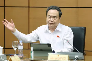 Chủ tịch Quốc hội Trần Thanh Mẫn phát biểu tại phiên họp tổ ĐB Quốc hội TPHCM. Ảnh: QUANG PHÚC 