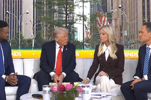 特朗普接受采访时的画面 图源：美媒视频截图