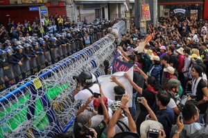 菲律宾首都马尼拉11月30日爆发大规模抗议