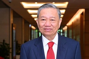 苏林总书记当选越南国家主席