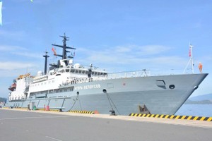 俄海军编队抵达金兰湾 开启对越为期四天正式访问