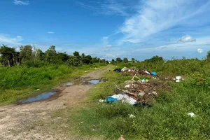 Xã Hồ Tràm (TPHCM) quyết liệt xử lý hành vi đổ rác bừa bãi