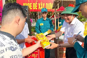 Ấm áp chương trình Tết quân - dân mừng Xuân Bính Ngọ 2026 tại đặc khu Côn Đảo