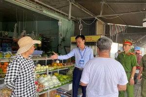 Phường Phước Thắng ra quân thực hiện trật tự lòng đường, vỉa hè