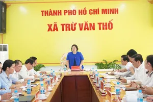 Đoàn công tác Thành ủy TPHCM làm việc với Đảng ủy xã Trừ Văn Thố