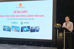 Đại diện ban tổ chức chia sẻ thông tin tại hội nghị. Ảnh: MINH HẢI